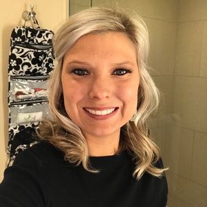 Meet your Posher, Nicole